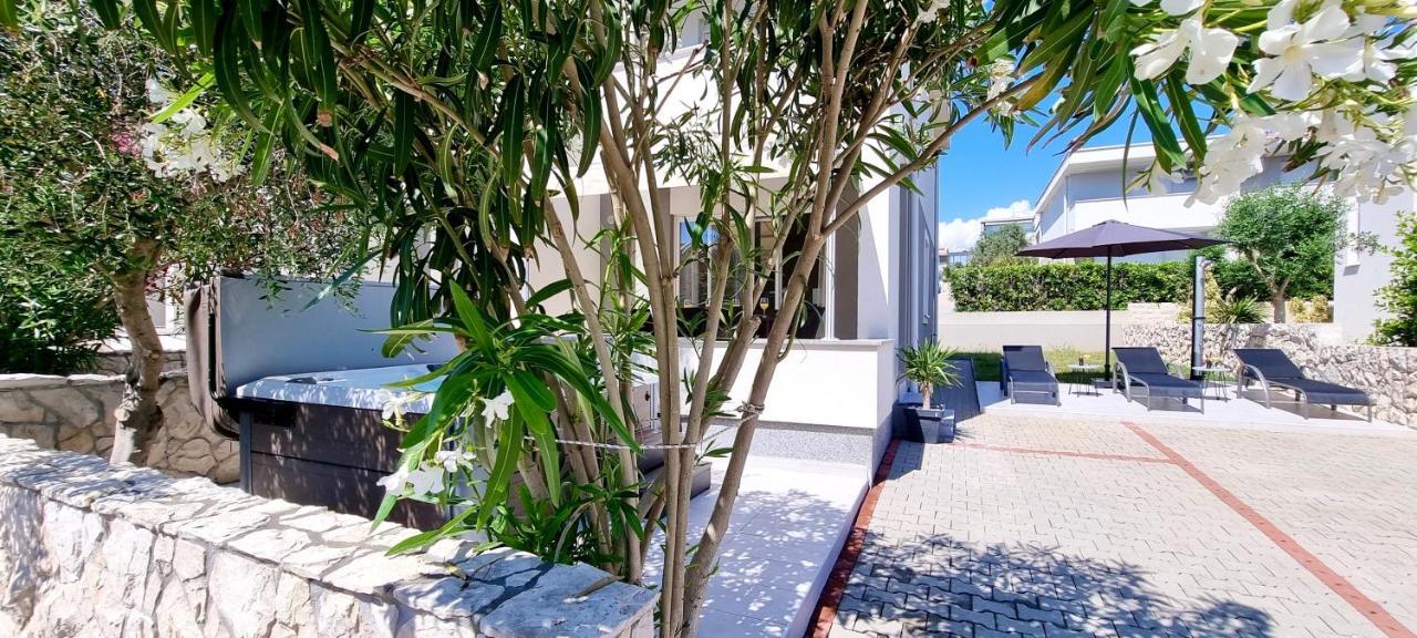 Fantasy Classic Maisonette II Novalja Bagian luar foto